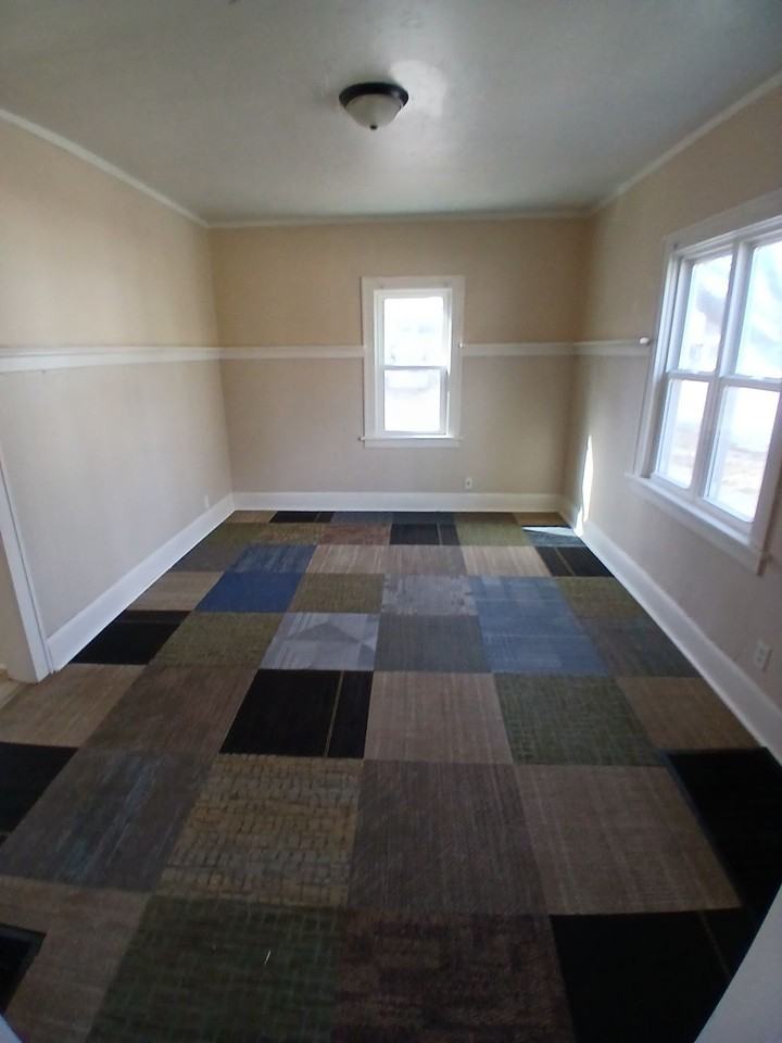 328 Royal Ave #1 - Photo 3 of 9