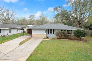 featured image of 8955 Alma Dr #1