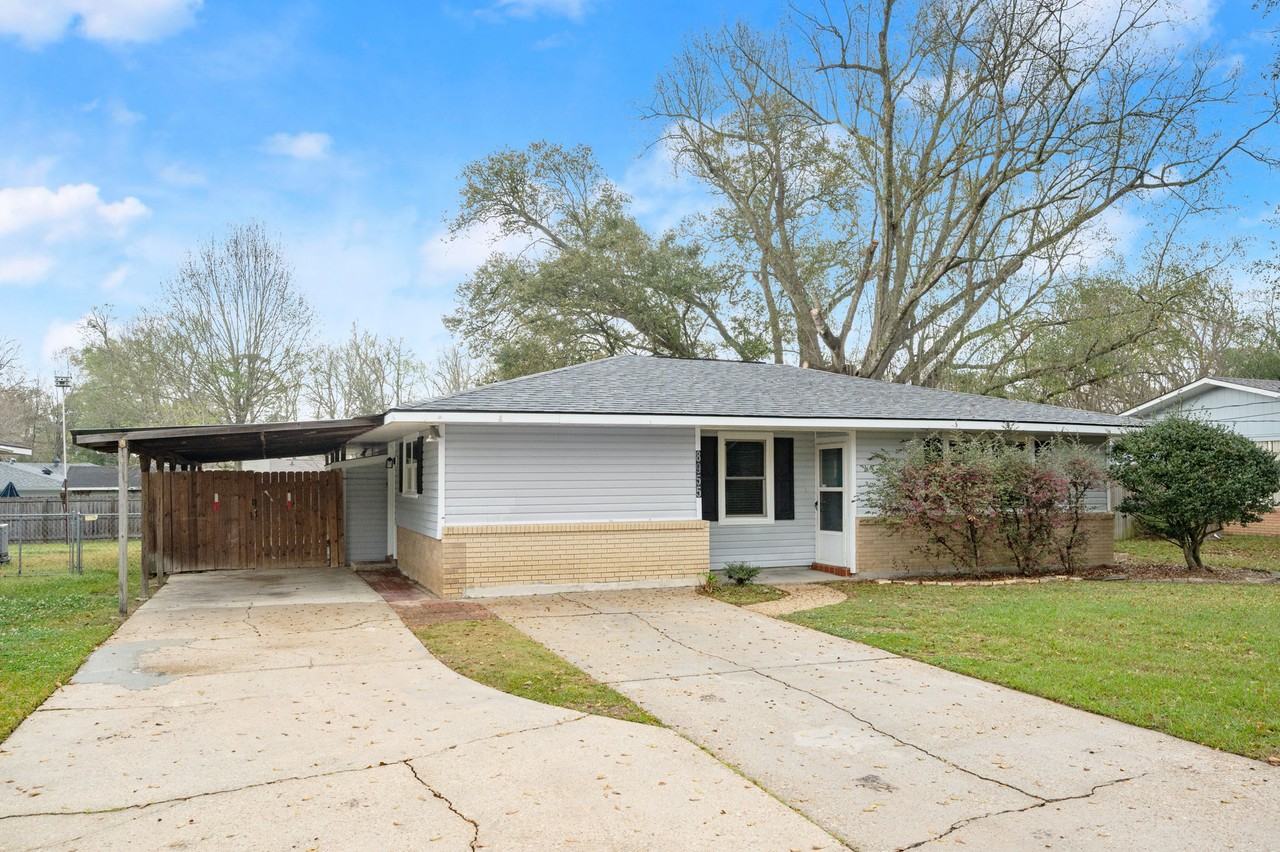 8955 Alma Dr #1 - Photo 3 of 24