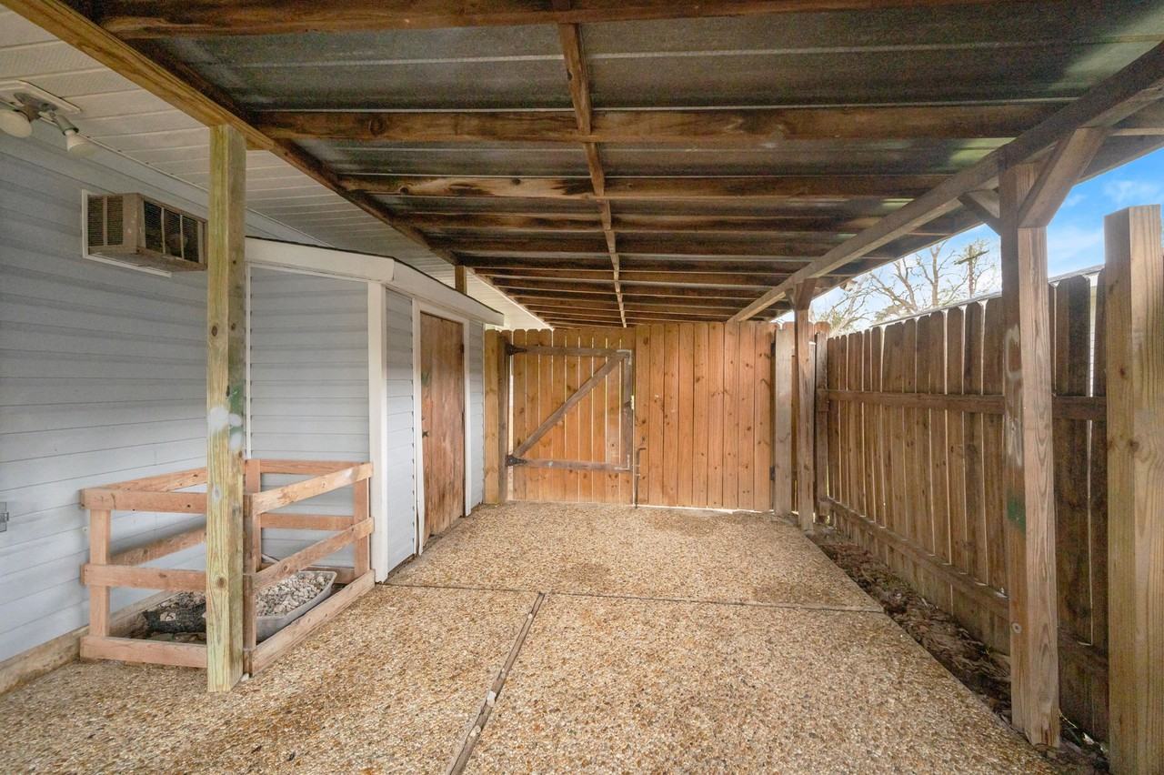 8955 Alma Dr #1 - Photo 5 of 24