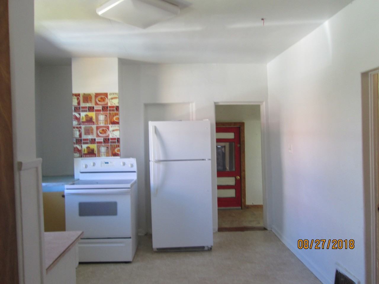 922 Robinson Ave #1 - Photo 4 of 17