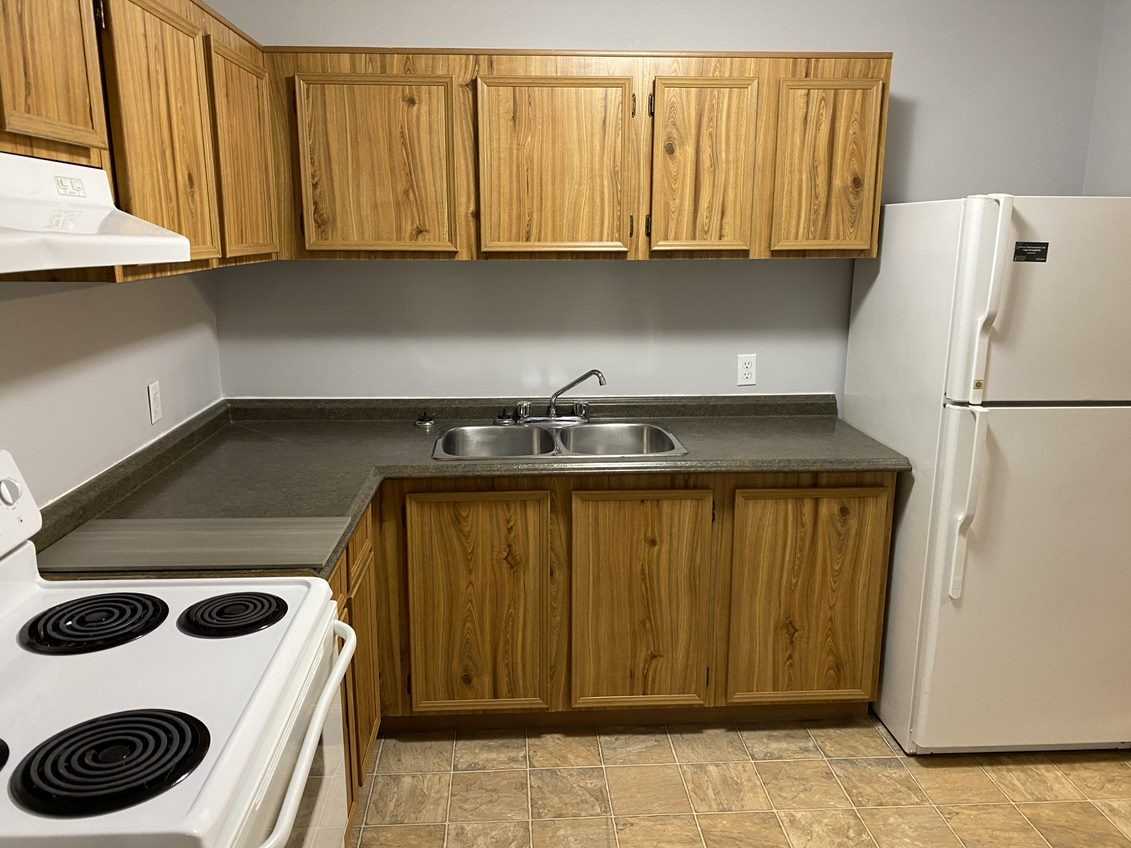 St Paul/Desjardins Apartments - Photo 5 of 12