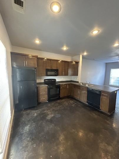 1106 Kitchen St #3 - Photo 3 of 13