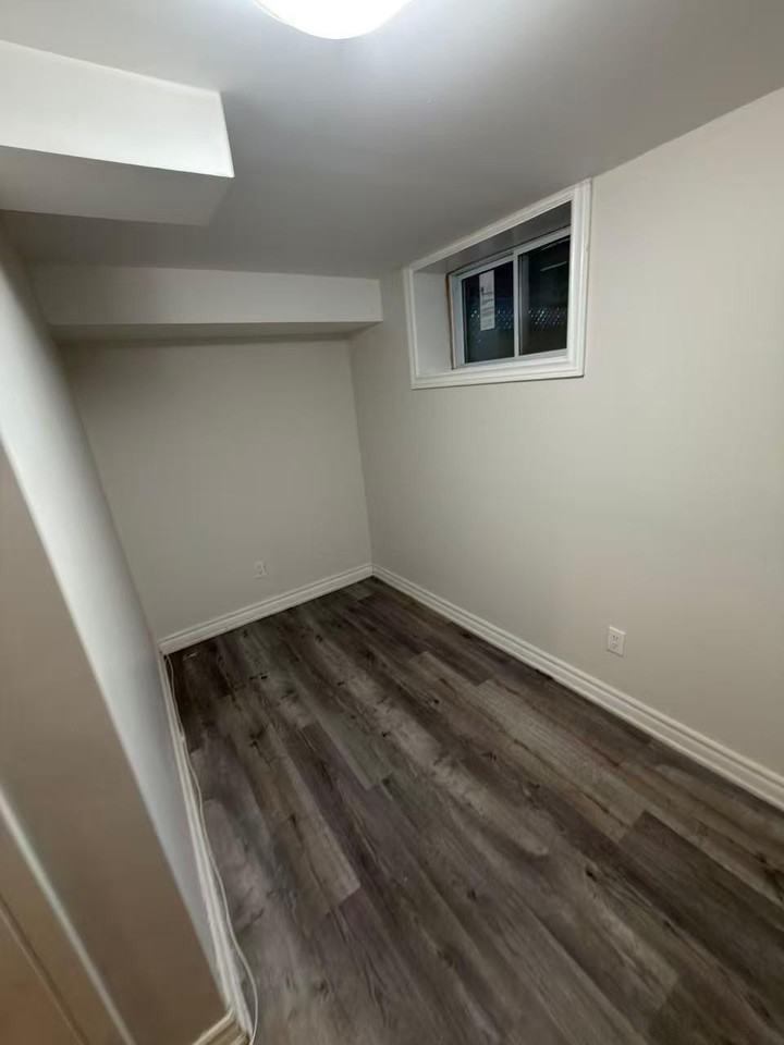 97 Shropshire Dr #2 - Photo 4 of 9