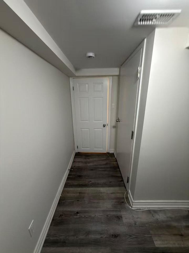 97 Shropshire Dr #2 - Photo 5 of 9