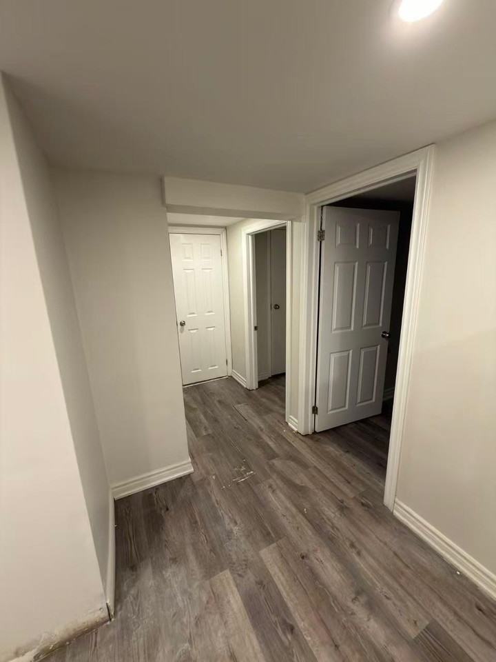 97 Shropshire Dr #2 - Photo 7 of 9