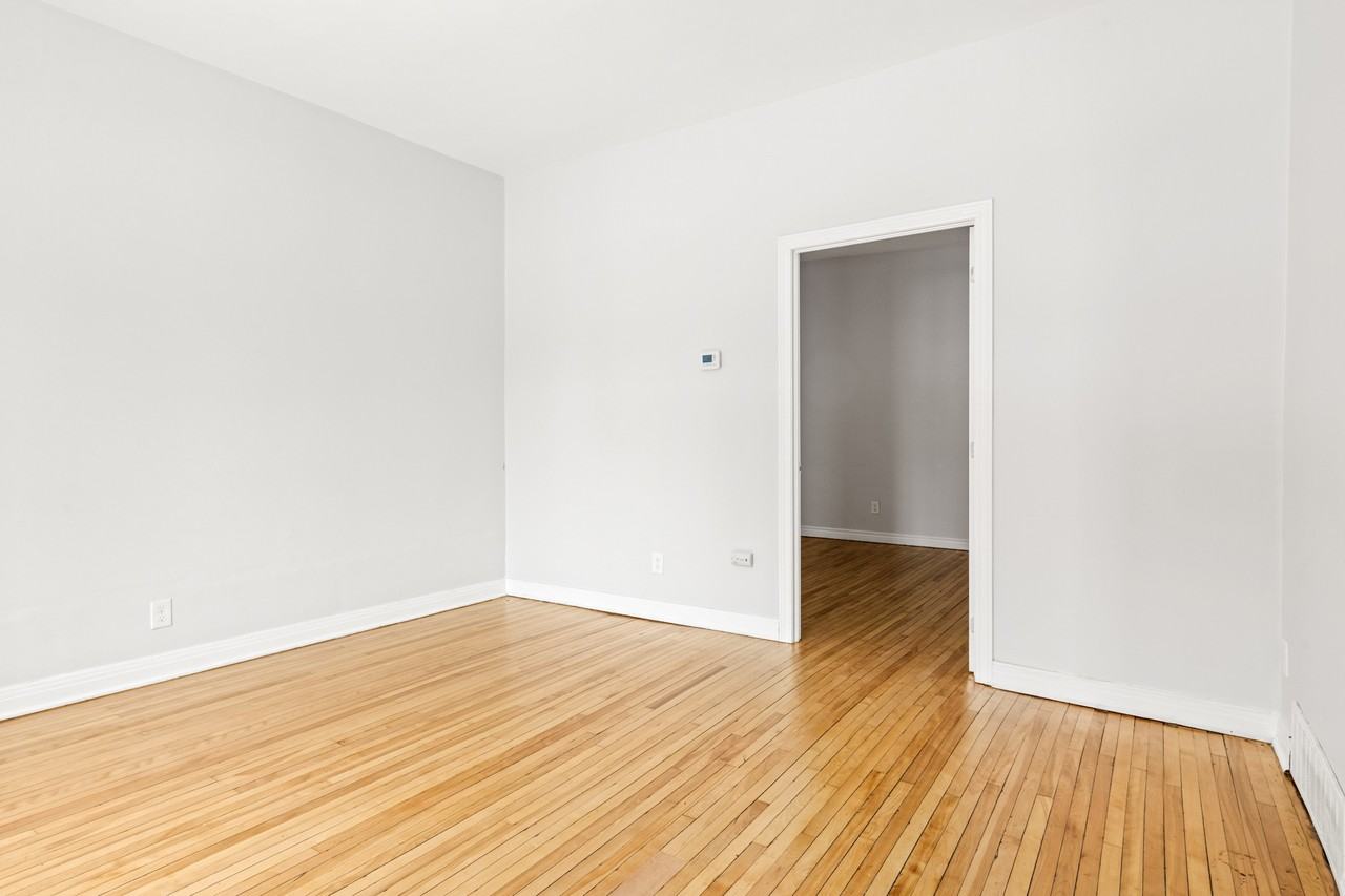 481 Besserer Street - Photo 5 of 24