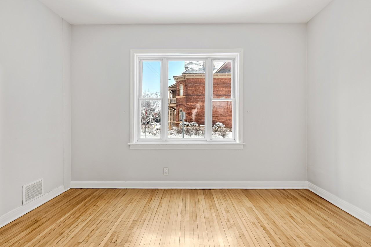 481 Besserer Street - Photo 6 of 24