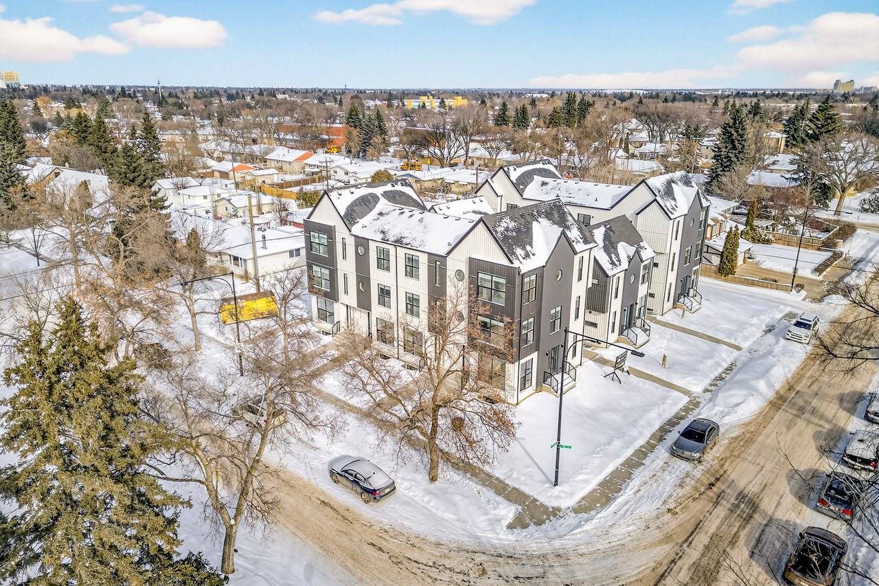 13516 115 Avenue - Photo 3 of 50