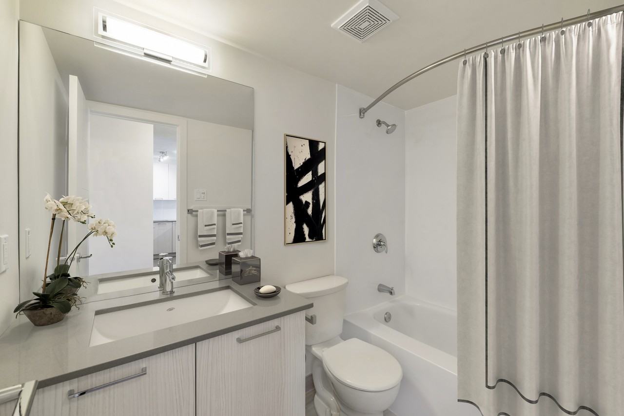 Capital View Tower - Photo 5 of 14