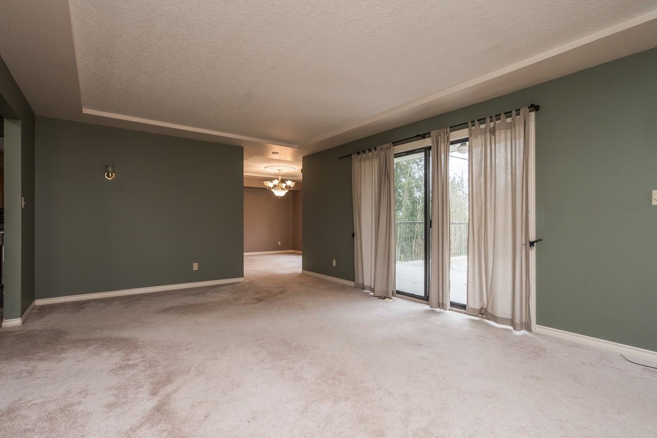 32460 Cherry Ave #1 - Photo 3 of 34