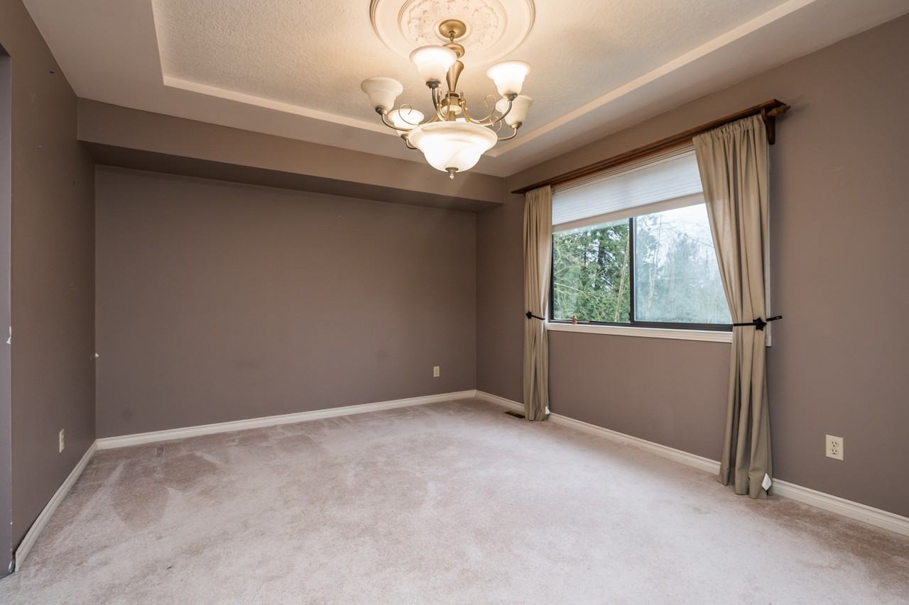 32460 Cherry Ave #1 - Photo 4 of 34