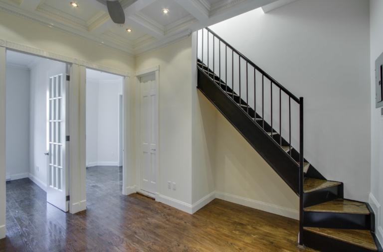 W 103rd St #2D - Photo 6 of 10