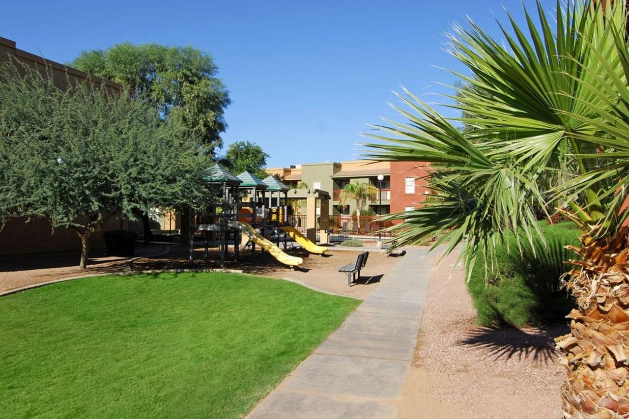 San Giovanni Apartments - Photo 4 of 13