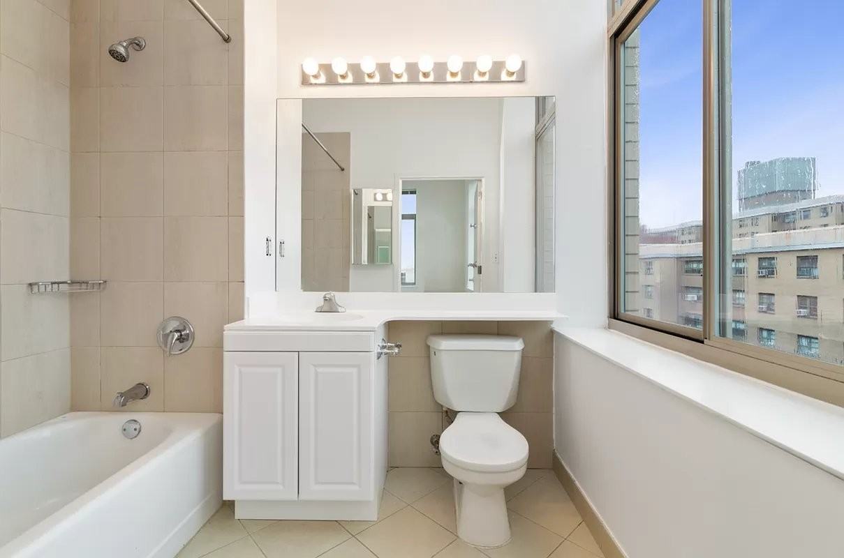 1st Ave #727 - Photo 6 of 8