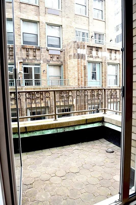 John St #2017 - Photo 5 of 13