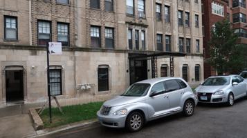 featured image of 1209 W Sherwin Ave