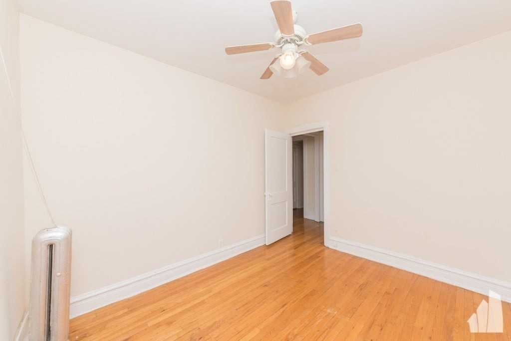 947 W Cornelia Ave #3451GDN - Photo 4 of 9