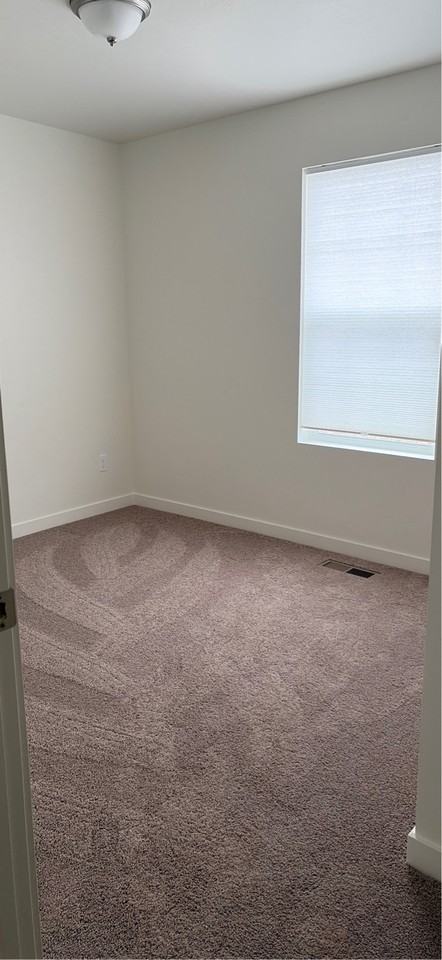 20620 Hillocks Ave #20620 - Photo 3 of 10