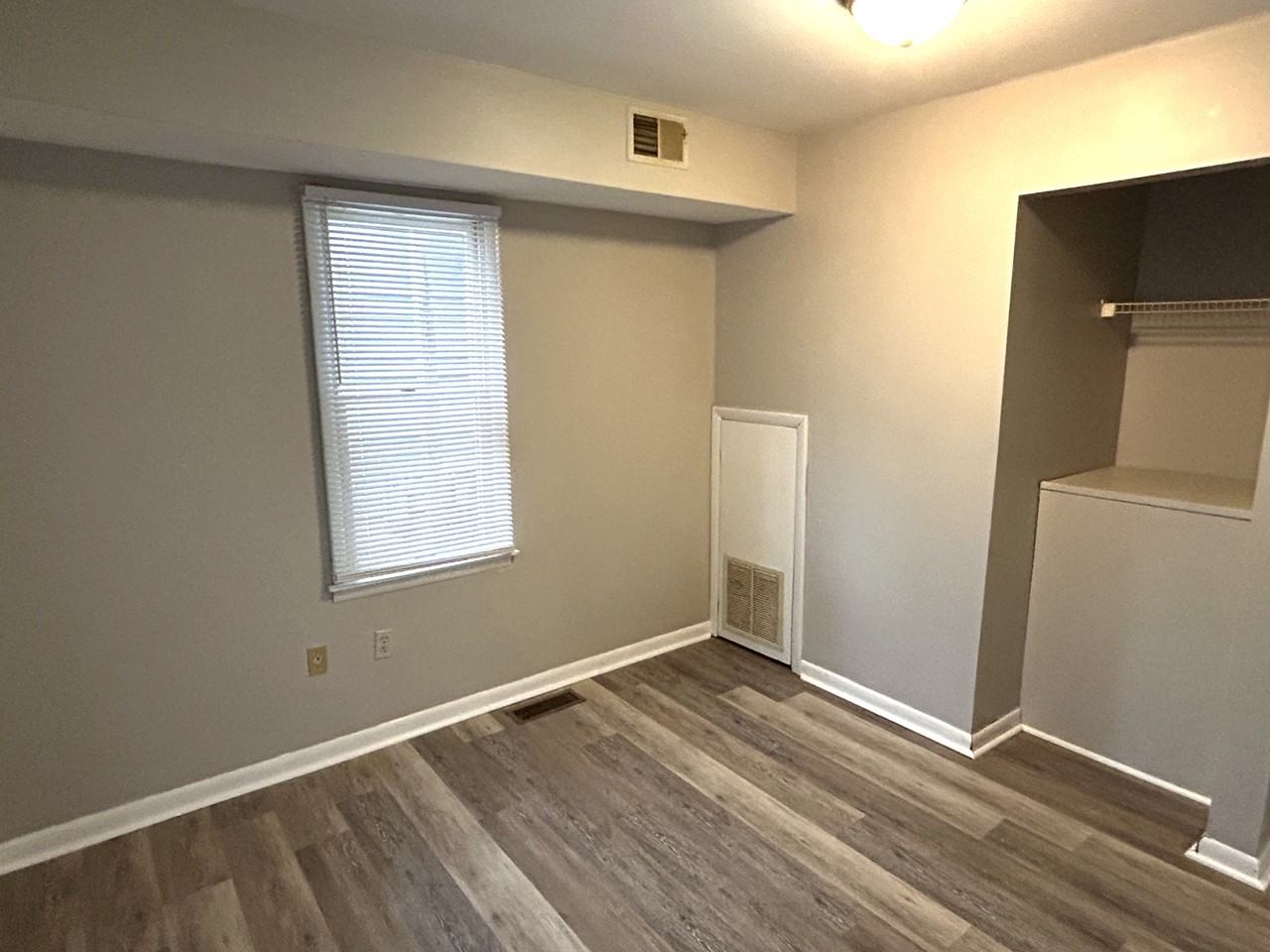 209 Monticello Ave #B - Photo 7 of 15