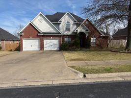 featured image of 1216 Ne Buckingham Blvd #1