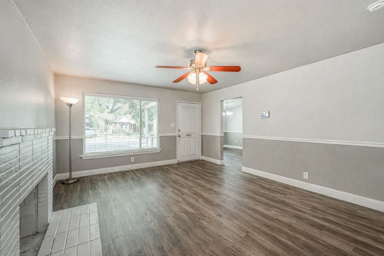 2234 E Rialto Ave #1 - Photo 2 of 8