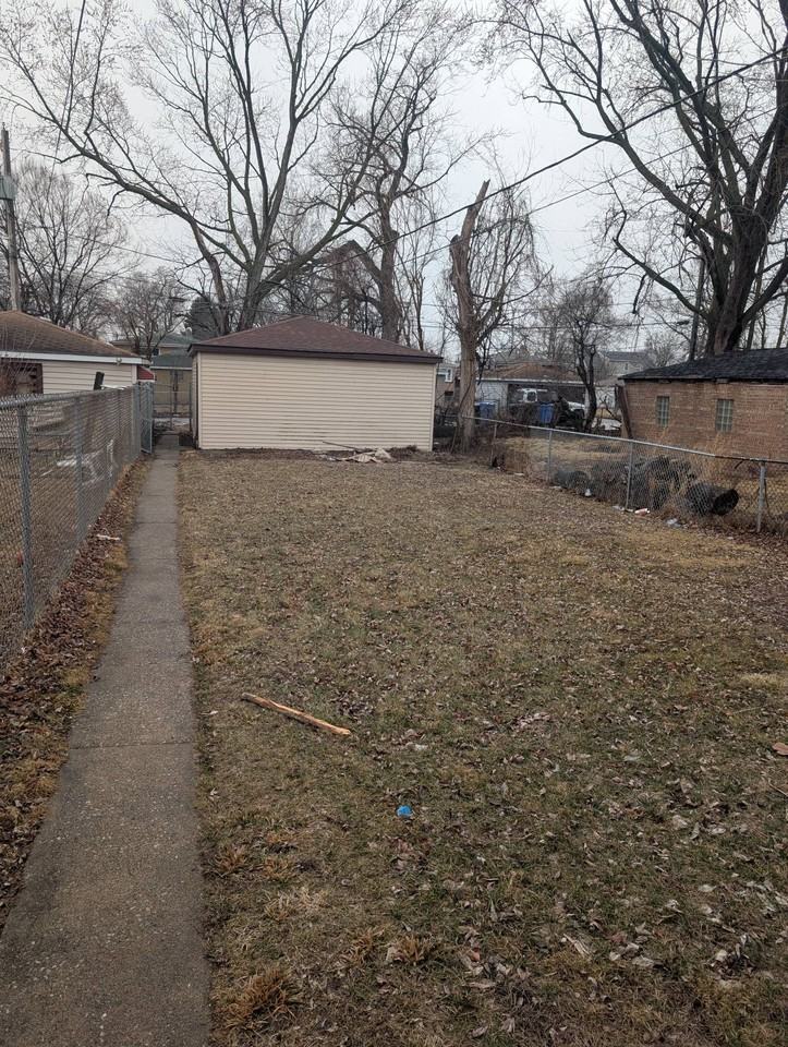 11268 S Bishop St #1 - Photo 4 of 5