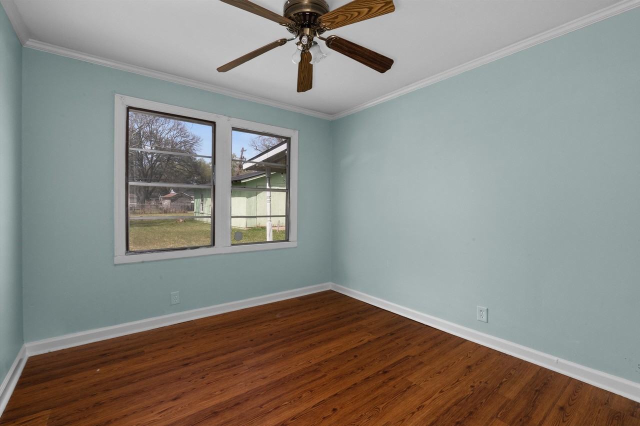 1117 Patricia Dr #1 - Photo 6 of 26