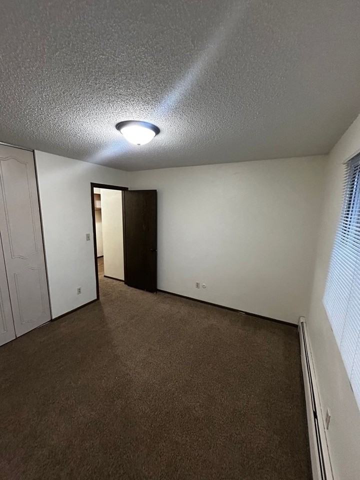 1 Bed and 2 Bed available in Mechanic Ave Apartments - Photo 2 of 11