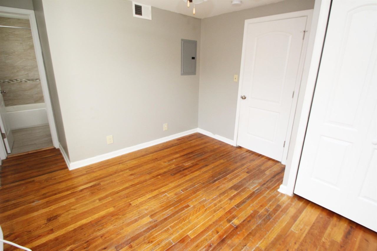 60 SUMNER AVENUEAPT 11 #B11 - Photo 5 of 7
