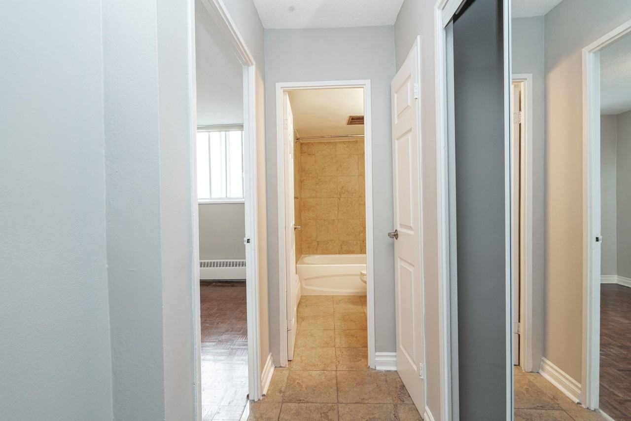 230 Oak Street - Photo 5 of 50