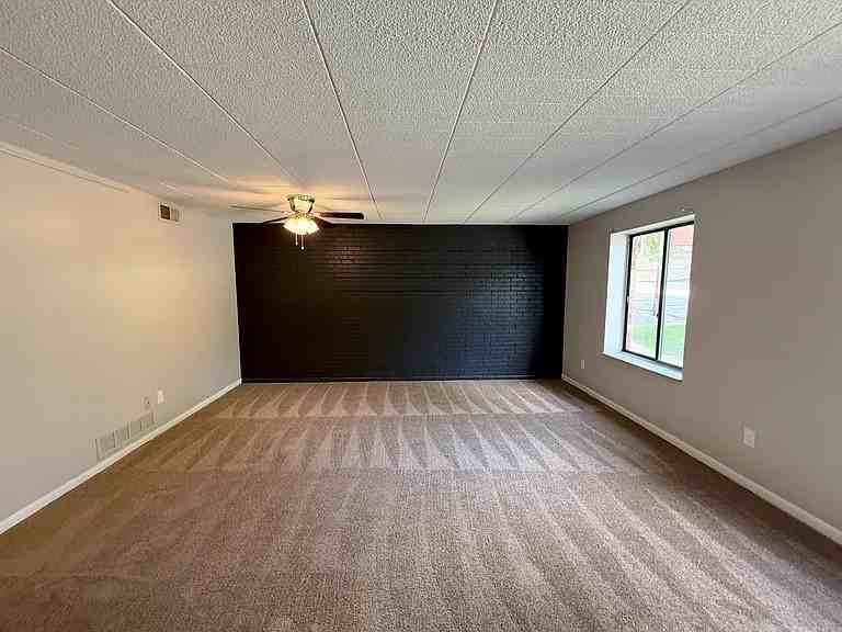 161 Churchill RoadApt. B #161B - Photo 3 of 8