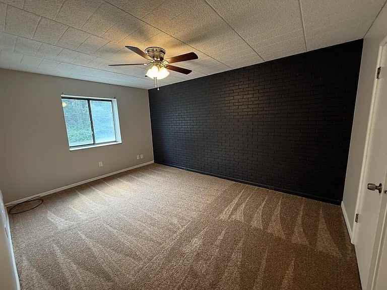 161 Churchill RoadApt. B #161B - Photo 5 of 8