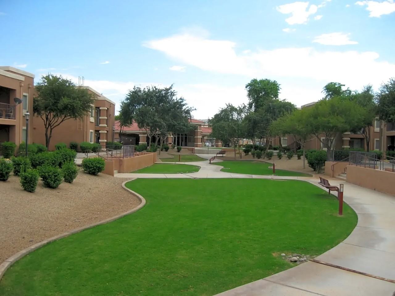 Tanner Manor Apartments - Photo 7 of 8