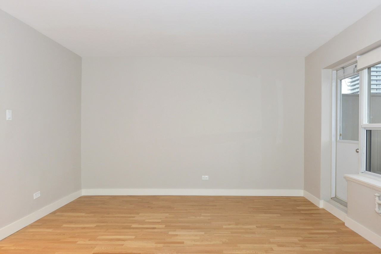 111 Lawton Boulevard - Photo 4 of 50