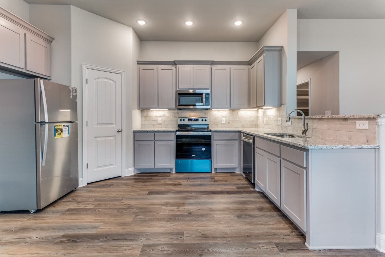 2803 Orchid Dr #1 - Photo 3 of 10