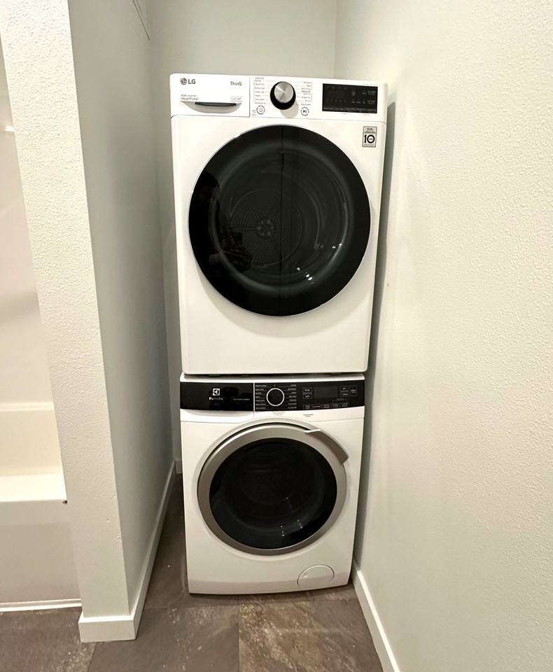 Overlook Park Apartments - Photo 6 of 9