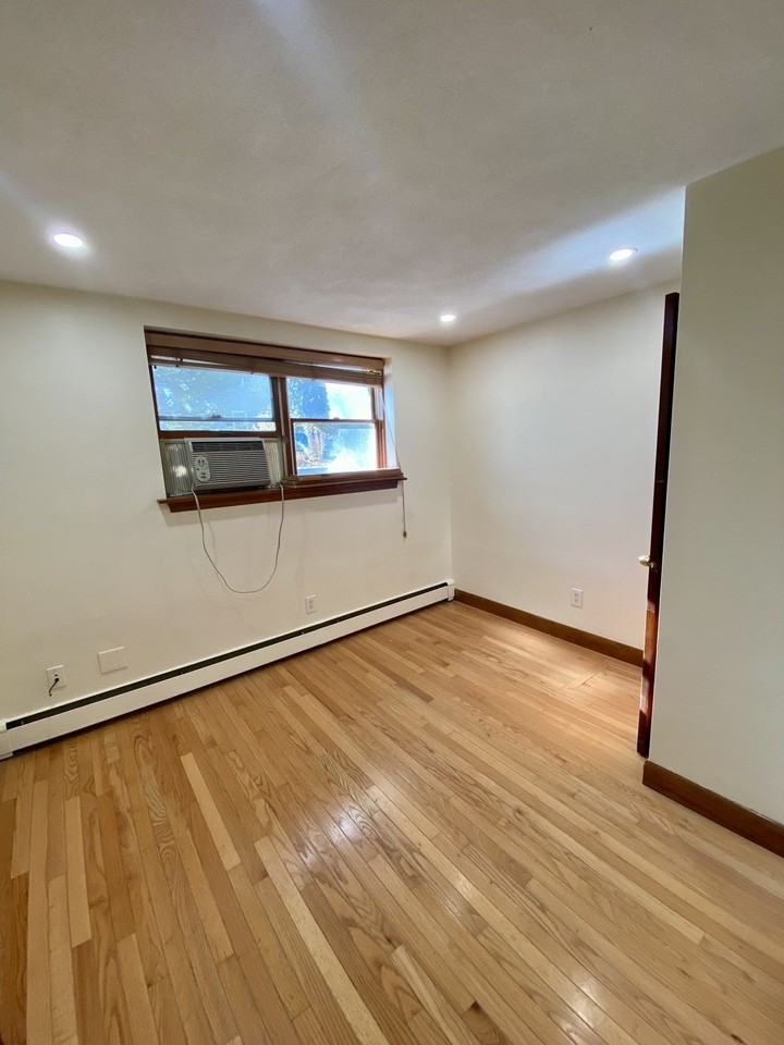 39 Loomis St #39 - Photo 7 of 13