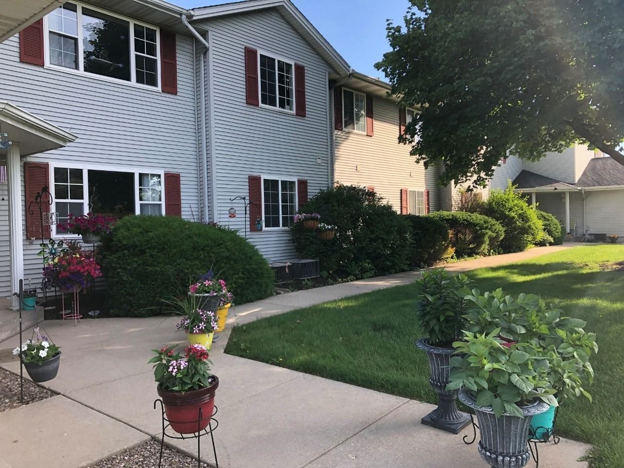 Riverbend East Apartments - Photo 4 of 15