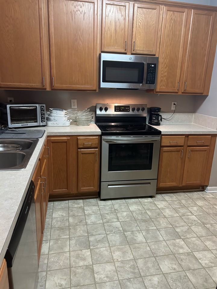 243 Gimbert Dr #1 - Photo 2 of 8