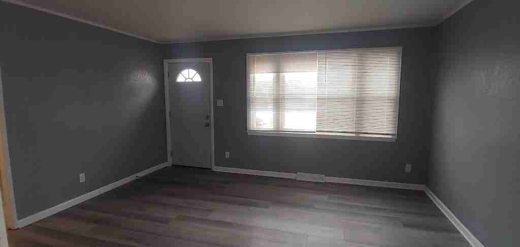 3931 W Kaul Ave #1 - Photo 5 of 16