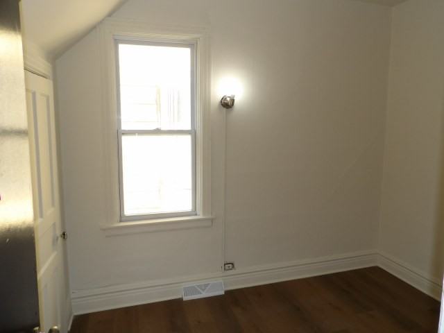 196 Auburn Ave - Photo 5 of 25