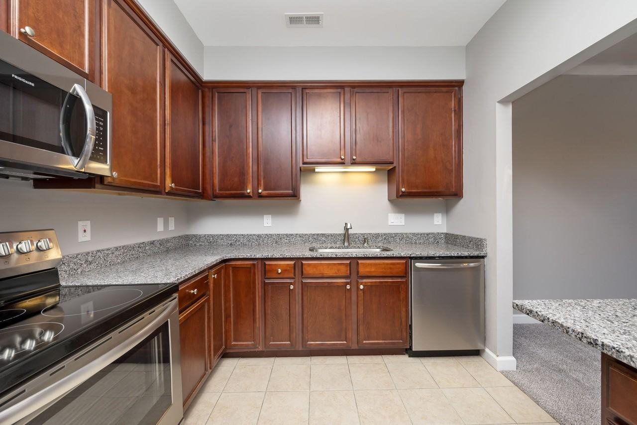 748 Washington Avenue - 1Washington Ave #1 - Photo 6 of 26