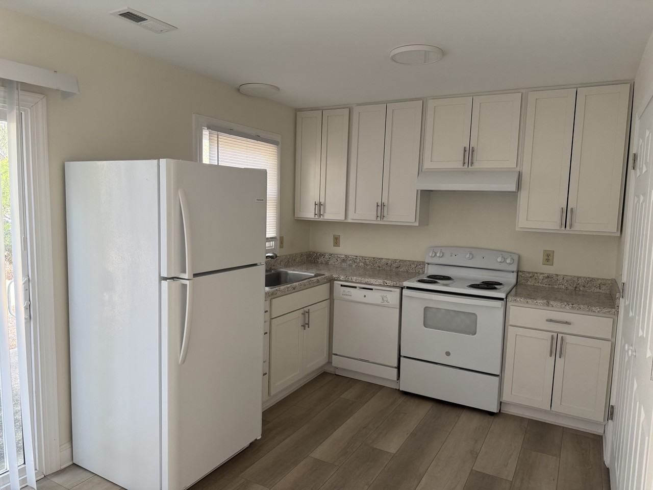 3810 Symi Circle - 1Apt 21 #1 - Photo 5 of 10