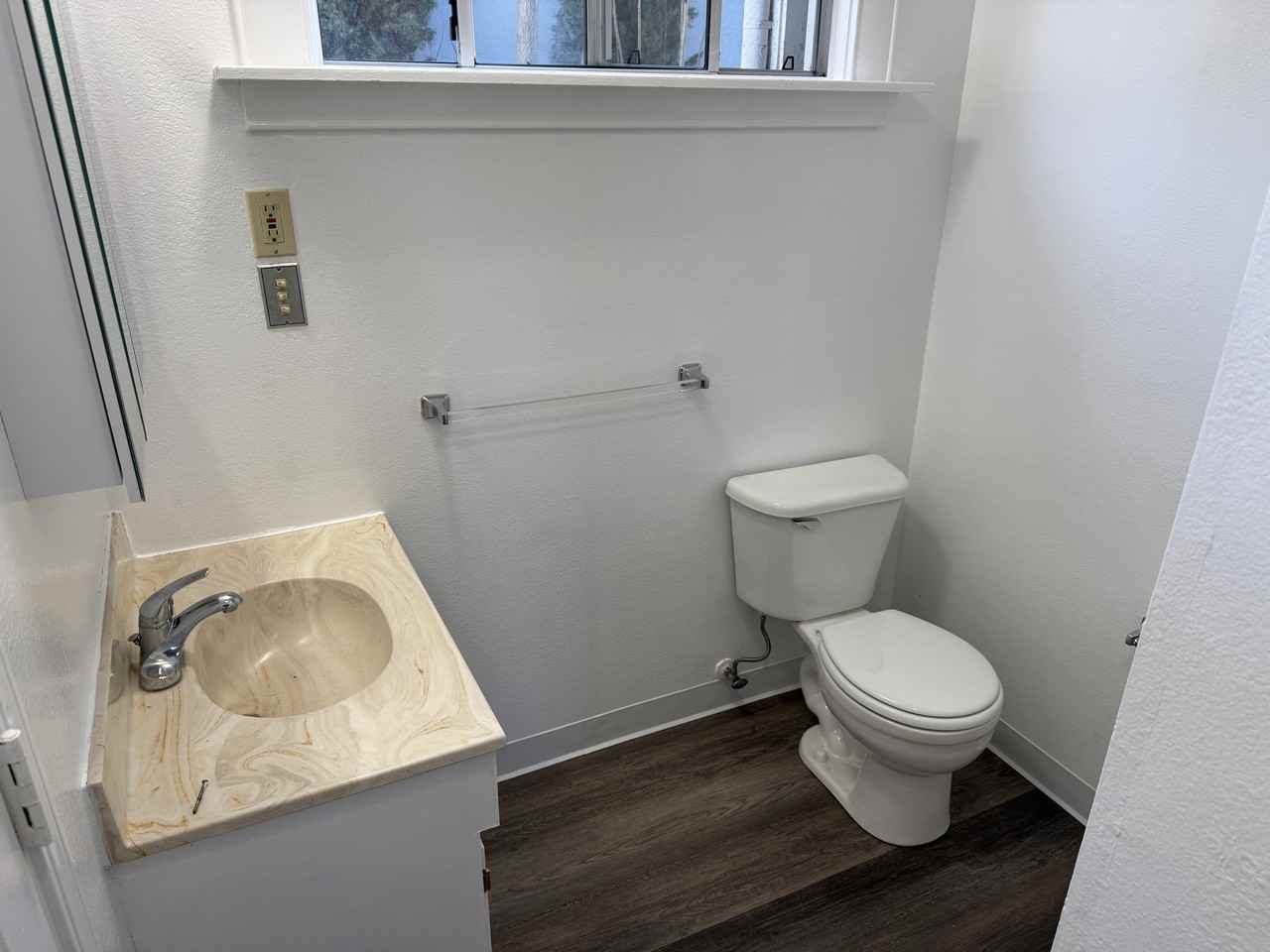 1029 4th St #2 - Photo 3 of 12