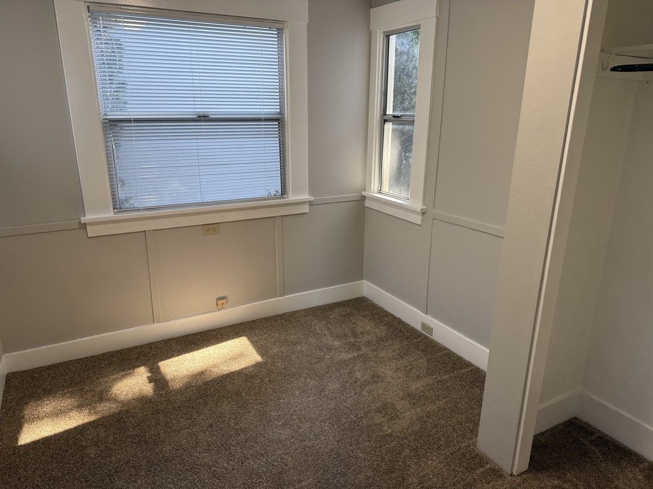 1029 4th St #2 - Photo 4 of 12