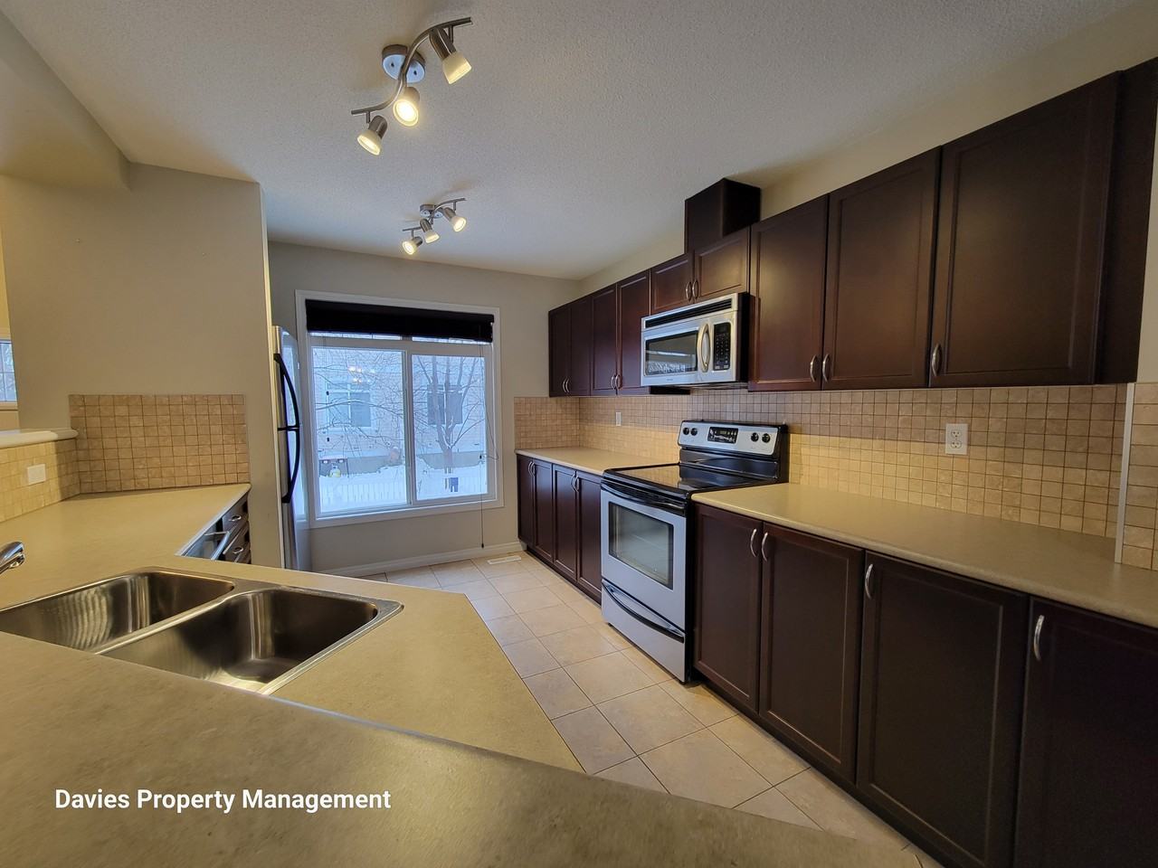 1804 70 Street Southwest 23 - Photo 2 of 19