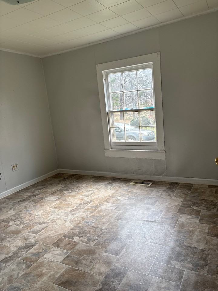 513 S 19th Ave #1 - Photo 6 of 8