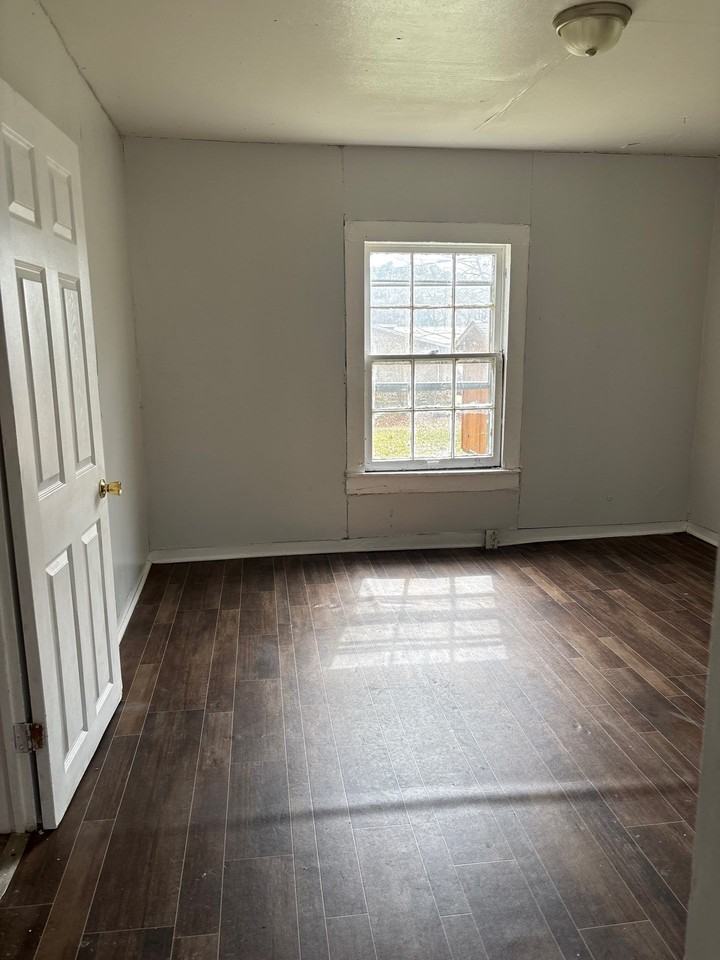 513 S 19th Ave #1 - Photo 7 of 8