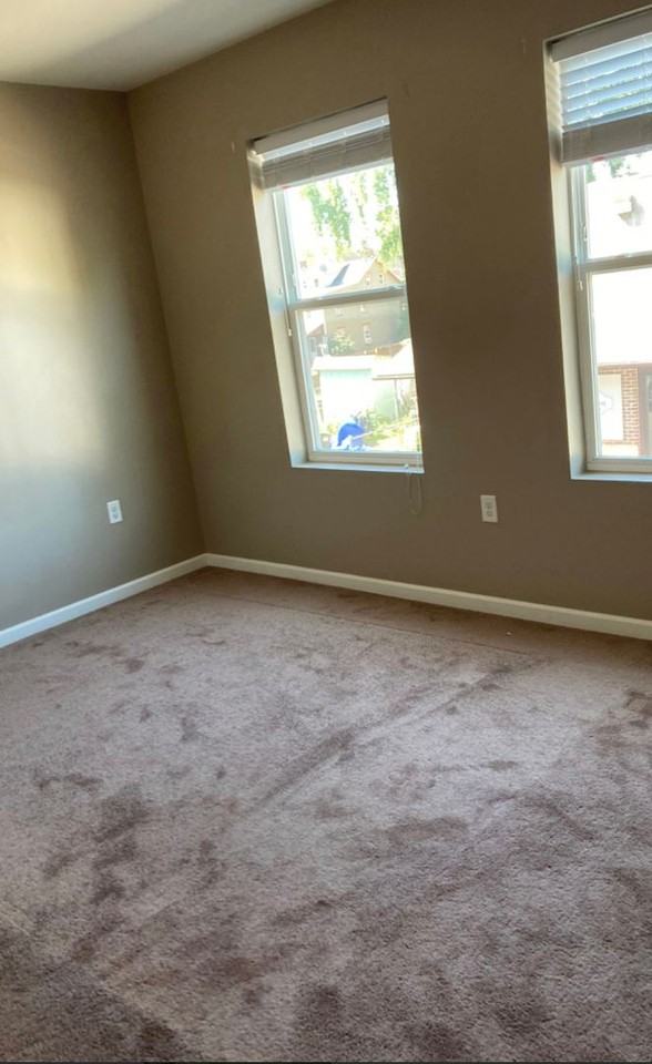 Chelsea Commons - Photo 3 of 8